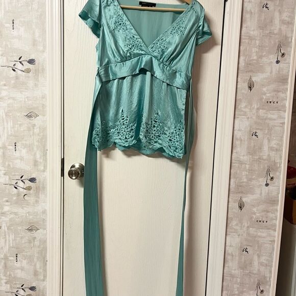 BCBGMaxAzaria Blouse  - Picture 3 of 7